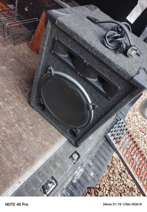 Głosnik ze wzmacniaczem