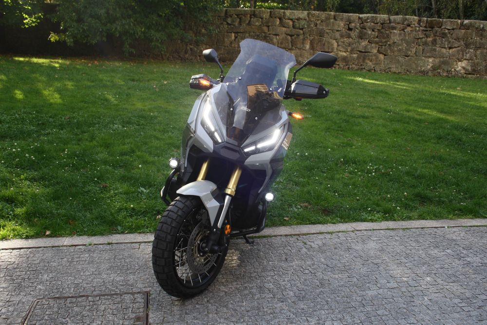 Honda X-ADV 750 Cinza