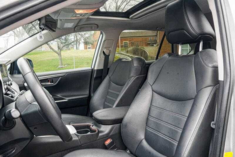 2019 Toyota RAV4 Hybrid Limited