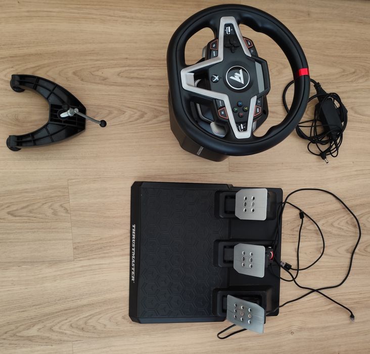 Thrustmaster t248 + pedais magnéticos