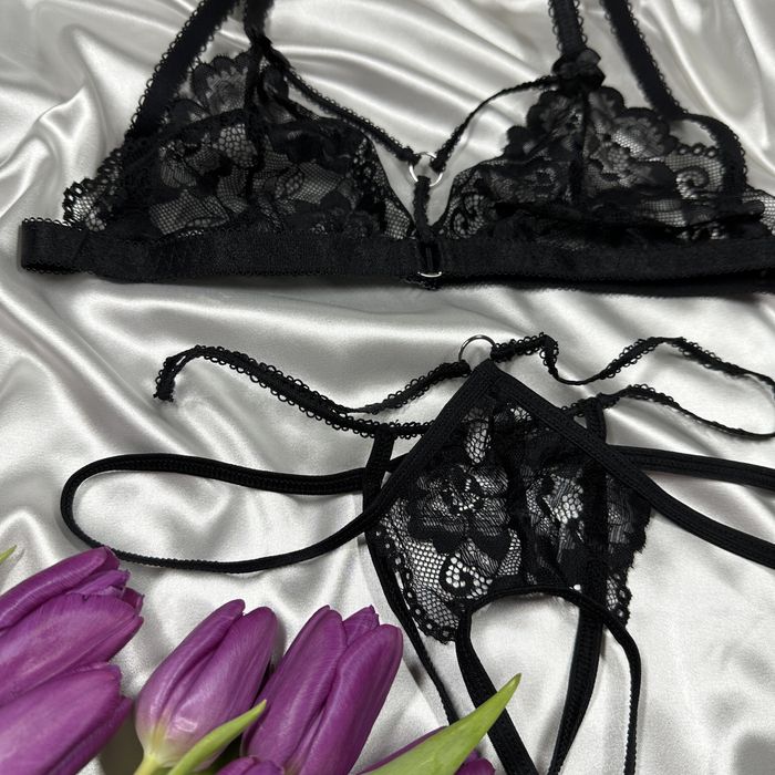 Seksowny czarny komplet bielizny L biustonosz stringi