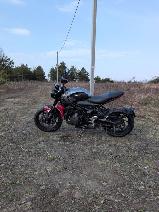 Triumph Trident 660 - 2024 рік