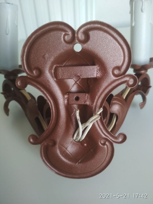 Stary kinkiet metalowy lampa oświetlenie kolor miedziany brąz