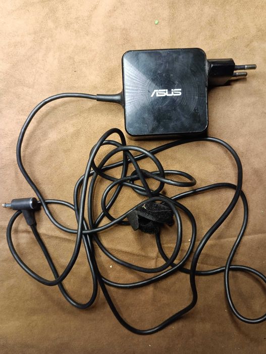 Блок живлення зарядне до ноутбука ASUS 19V 2.37A 45W (4.0×1.7mm)