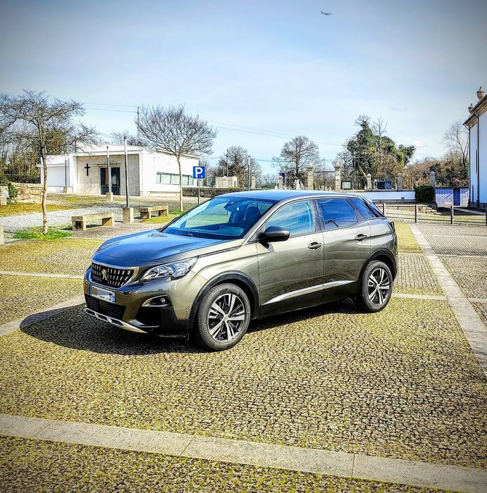 Peugeot 3008 PureTech 130 Stop & Start GPF Allure Pack