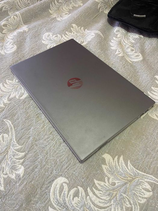 HP Pavilion 15-cs1008np