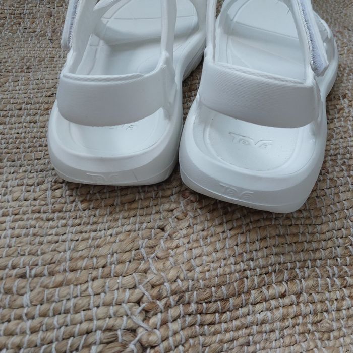 Plażowe sandałki Teva 38/39