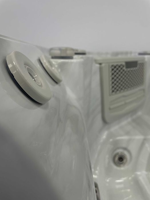 Całoroczne Jacuzzi Ogrodowe dla 5 osób Dynasty - Holenderska Marka