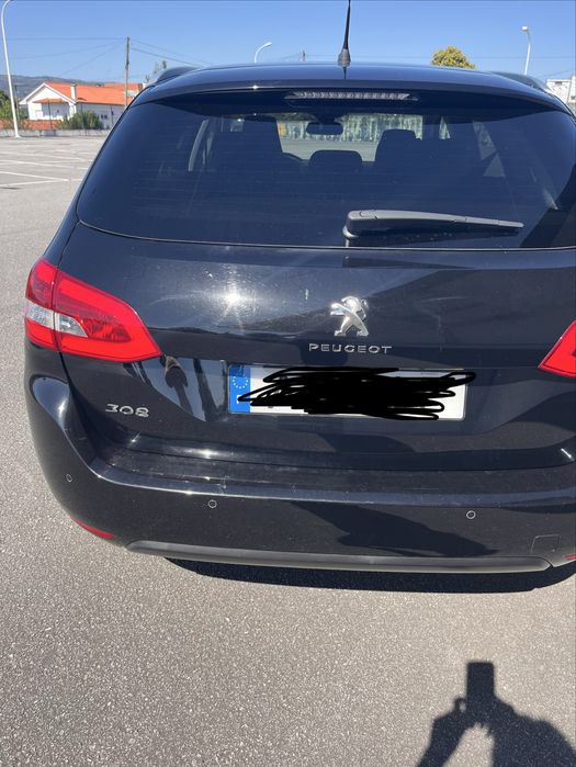 Peugeot 308 SW 1.5 BlueHDi Allure 130cv) - 2021