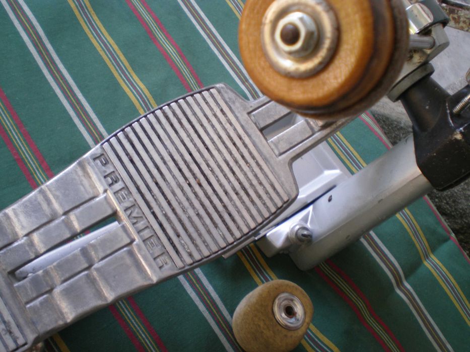 Педаль бас барабана PREMIER 252 Made in England