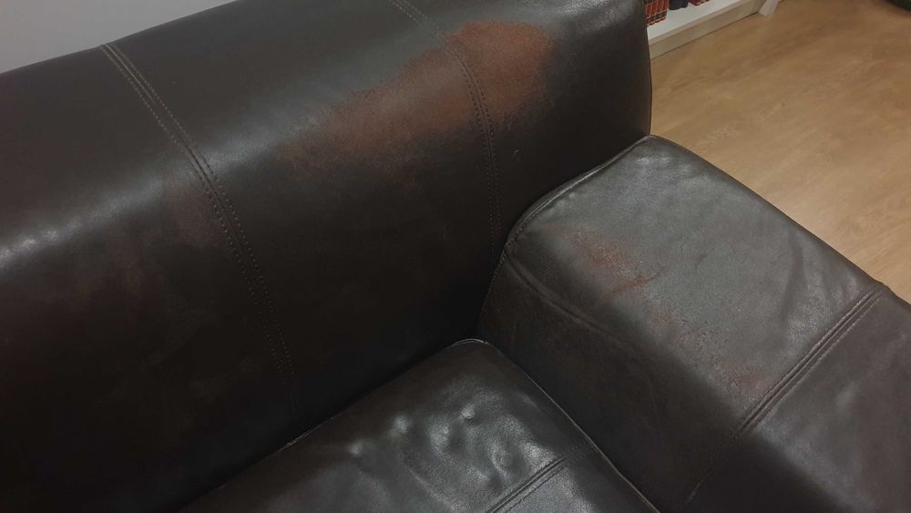 Sofá em Pele 3 Lugares