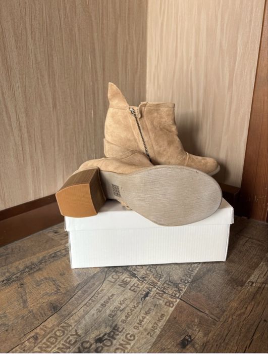 Батільони жіночі