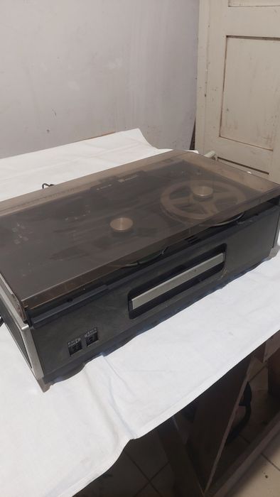 Magnetofon szpulowy Unitra Uwertura M 1417s