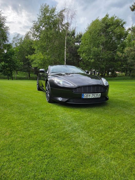 Aston Martin DB9