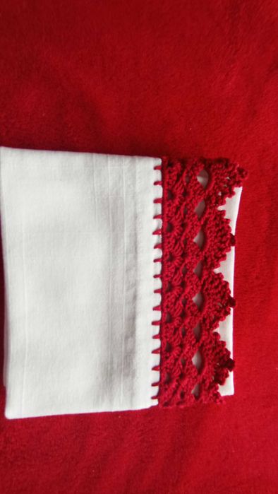 Pano de cozinha com barrado crochê