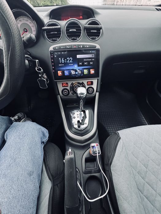 Peugeot 308 2008 року