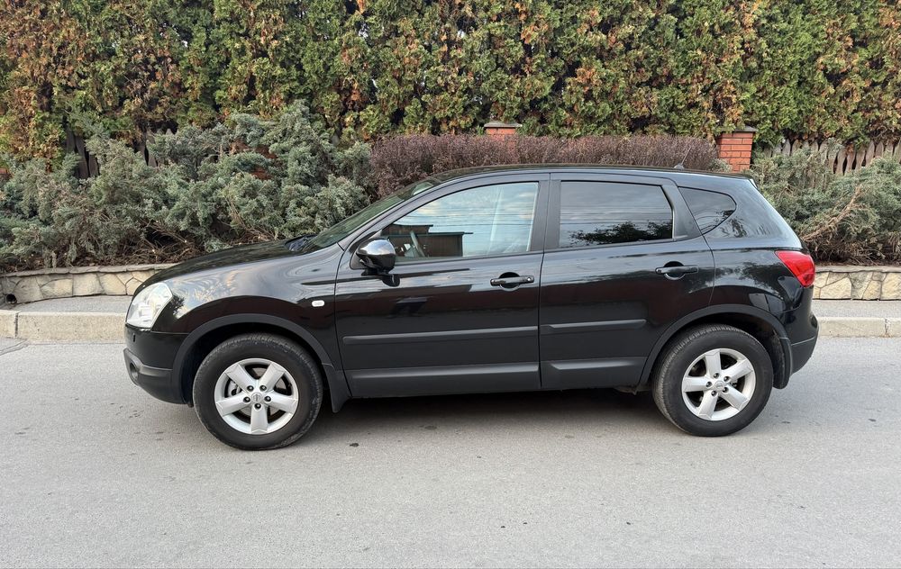 Продам Nissan Qashqai
