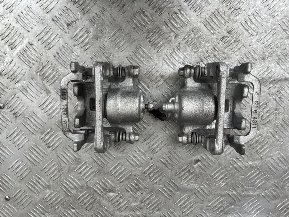 Задний суппорт инфинити фх35 год 06 infinity fx35