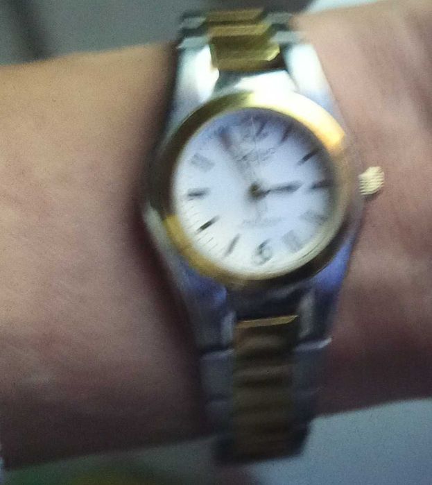 Casio quartzo senhora gold/Silver 75€