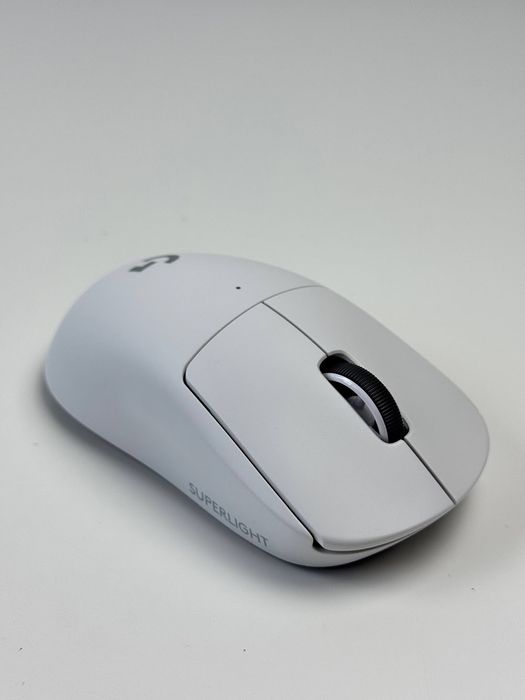 Бездротова ігрова оптична миша Logitech G PRO X SUPERLIGHT 2 White - ультралегка конструкція, сумісність з бездротовою зарядкою PowerPlay, 44 000 DPI