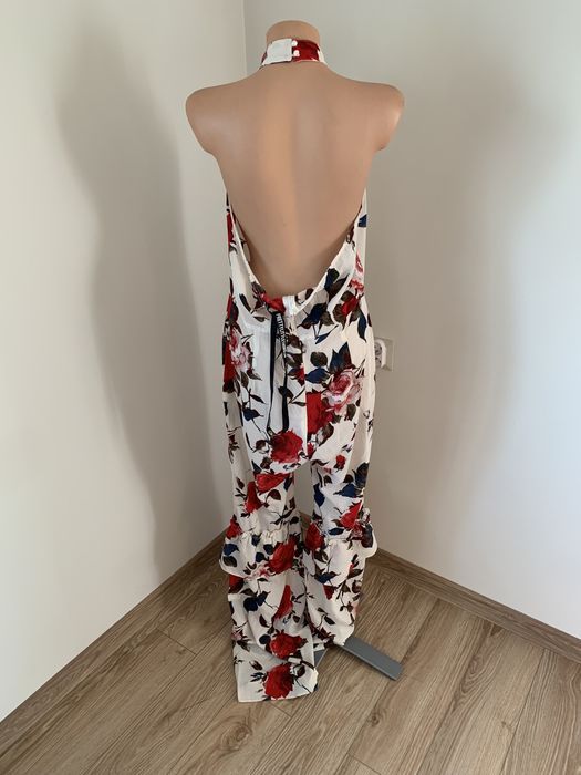 Kombinezon w kwiaty rozmiar 42 prettylittlething