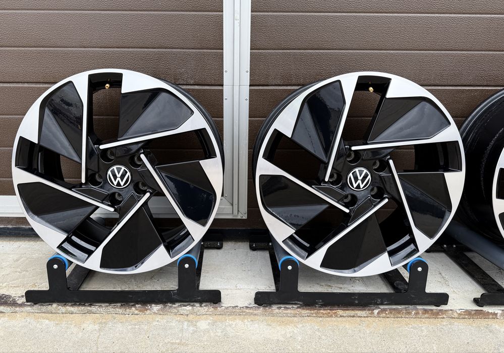 4x felgi aluminiowe 5x112 r18 et50 7,5J Alufelgi Oryginał VW 18”