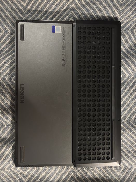 Нижняя крышка корпуса (Bottom Case, корыто) для Lenovo Legion Y740