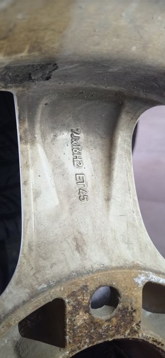 Продам колеса з дисками 245/70R16