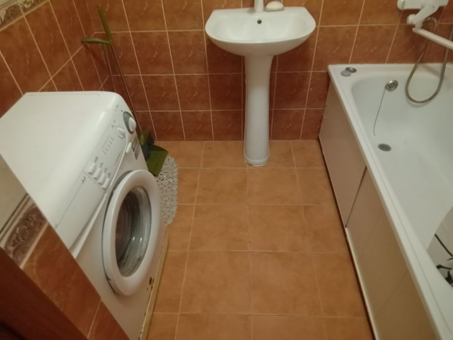 Сдаю 2к/кв пр.Богоявленский/Космонавтов 1/3, мебель,техника,6000