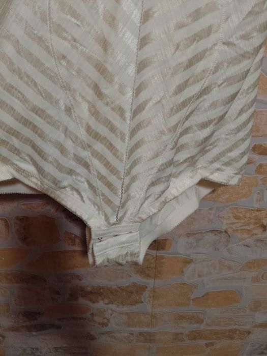 (85D) (38/M) Bogato zdobione Body modelujące z Londynu