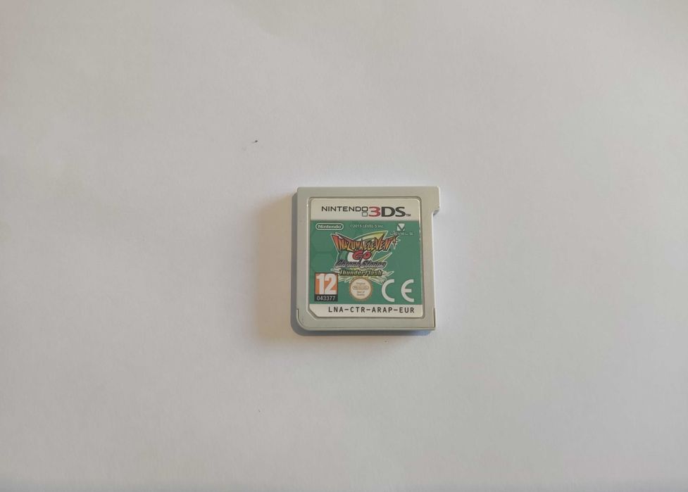 Inazuma  Eleven Go Chrono Stones Trueno  jogo completo + manual