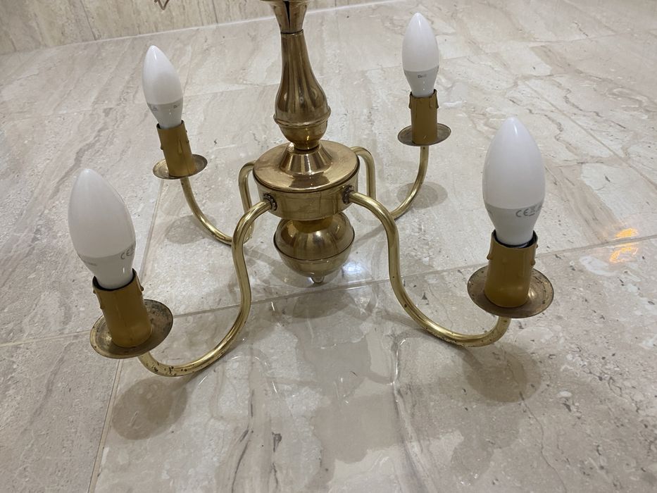 żyrandole mosiężne