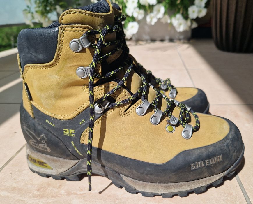 Salewa damskie buty górskie roz.38,5