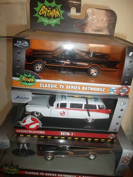 Carros do BATMAN , e dos Caça Fantasmas NOVOS nas caixas originais.