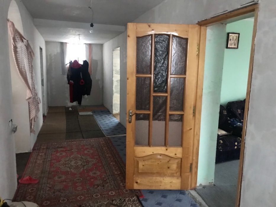 Продаж цегляного будинку