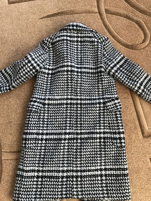 Пальто тепле в клітинку S-M. Весна, осінь