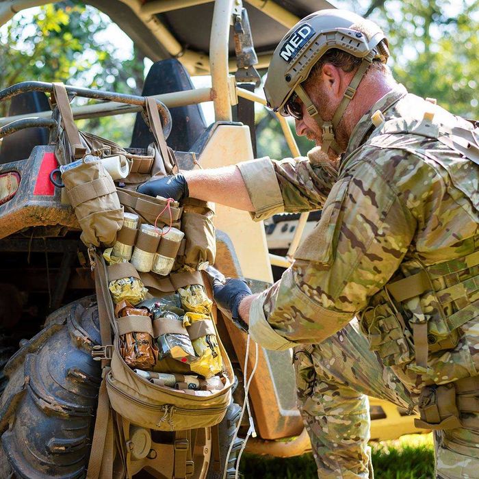 TacMed Solutions R-AID медичний штурмовий рюкзак підсумок новий не М-9