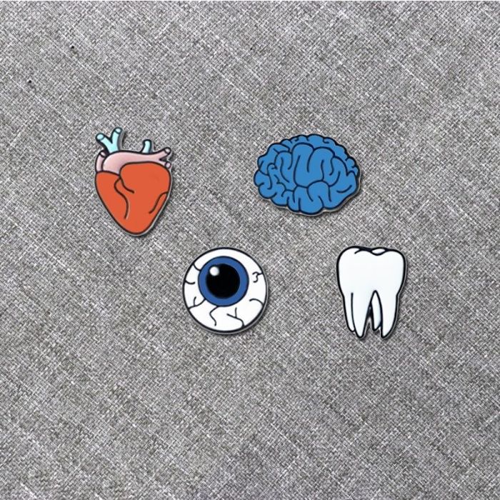 значки металлические - эмаль брошь "сердце, глаз, мозг, зуб"