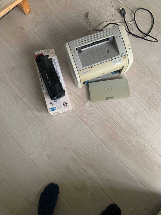 Принтер HP LaserJet 1020