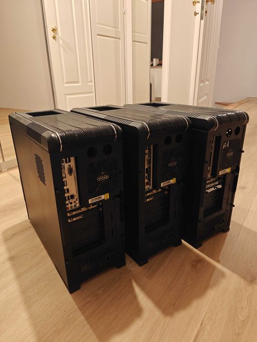 Zestaw 3 komputerów stacjonarnych w obudowie Coolermaster