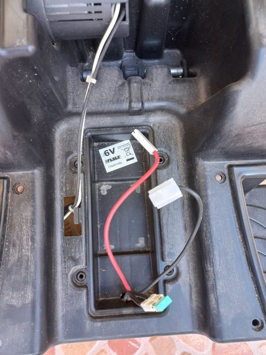 Moto eléctrica para criança