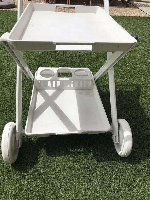 Carrinho de apoio para jardim