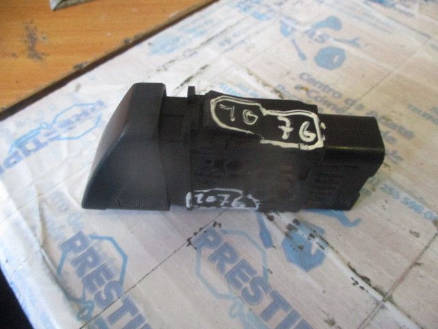 Botão / interruptor 4 piscas MAZDA 323 III (BF)