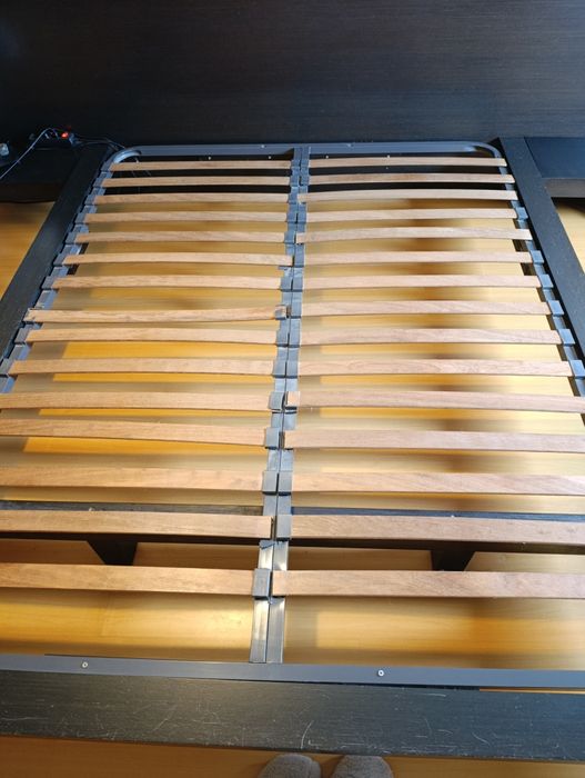 Cama de casal em Wengue (Antarte)