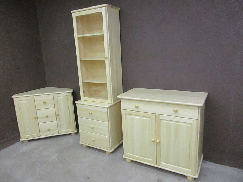 Komoda sosnowa lakierowana