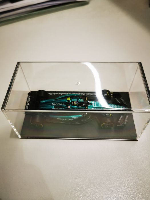 Aston Martin AMR23 14 Fernando Alonso C/Capacete