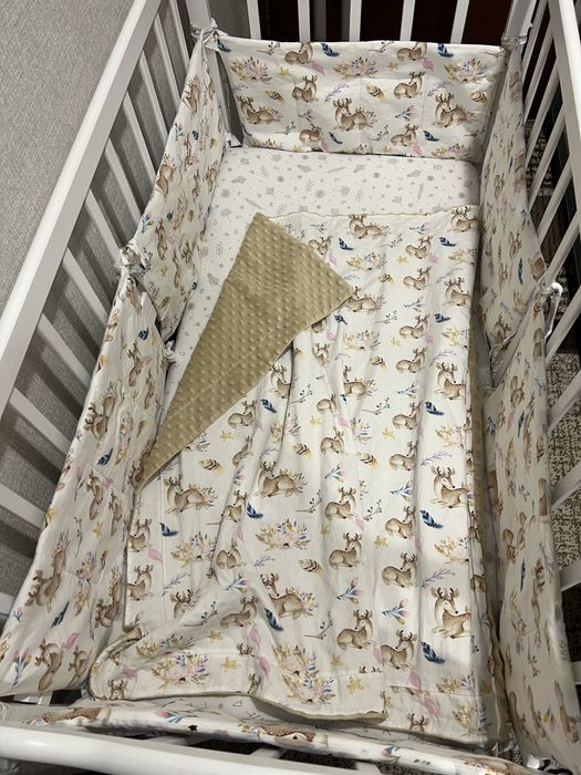 Дитячі бортики в ліжечко