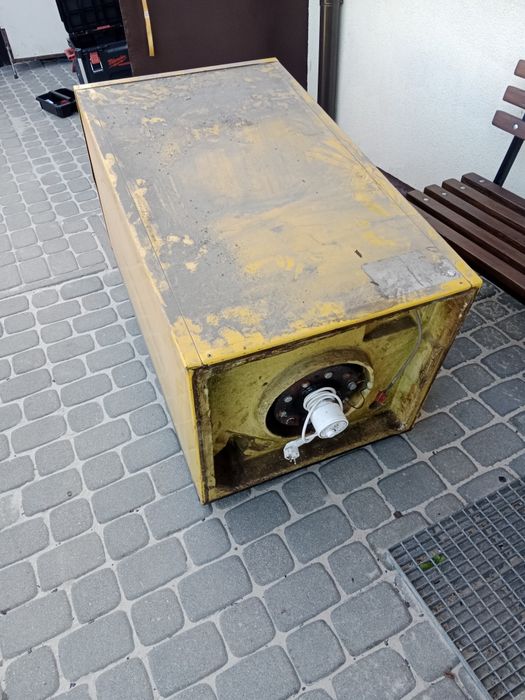 Bojler CWU. Zasobnik ciepłej wody z grzalka