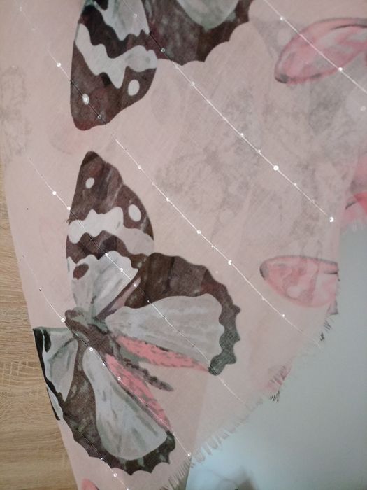 Szalik damski z cekinami