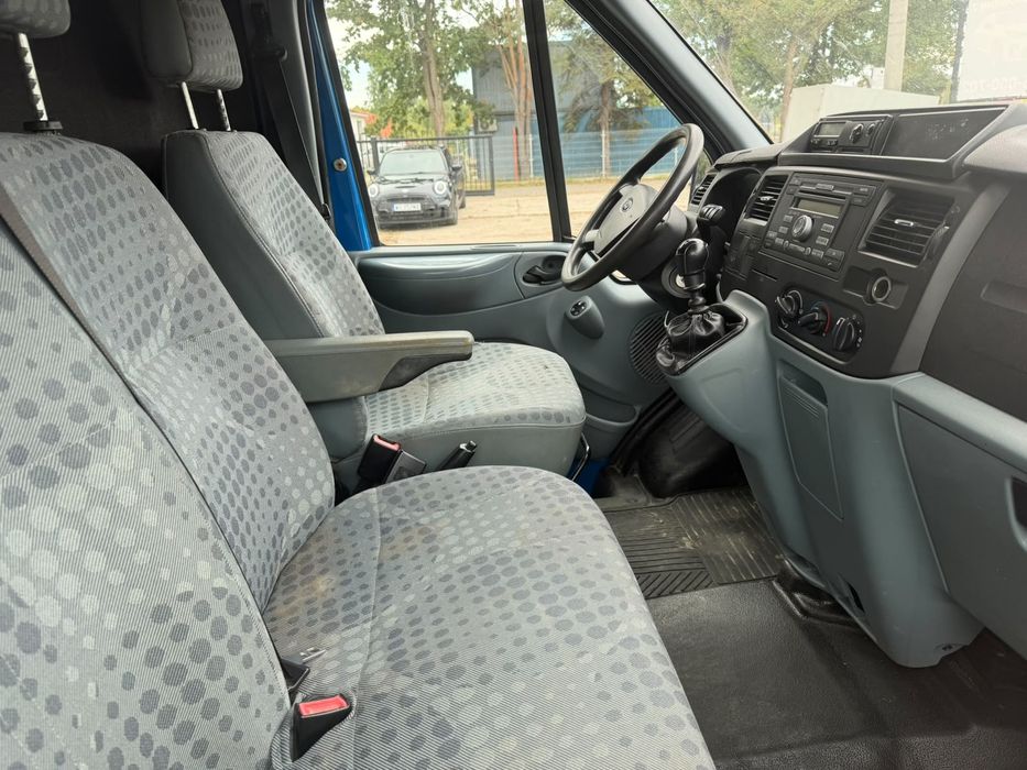 FORD TRANSIT груз 2.2 2012